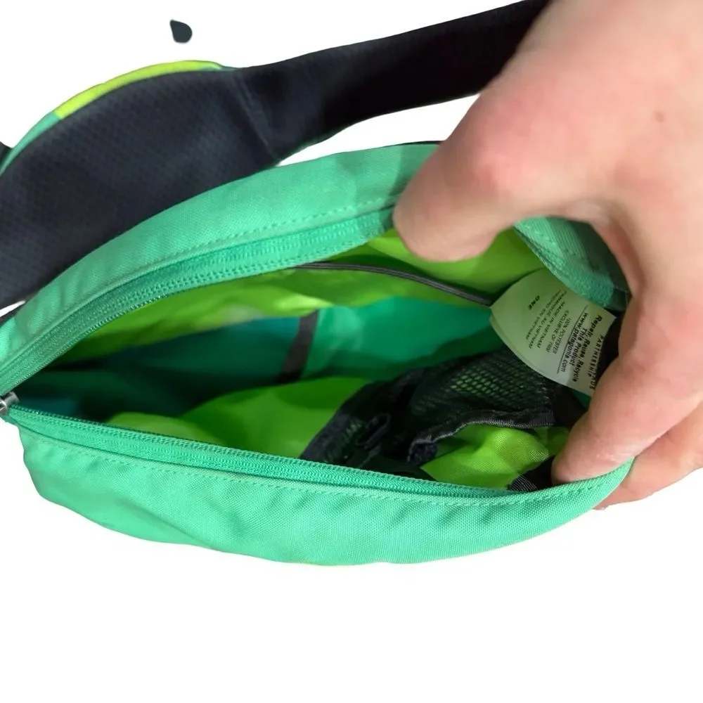 🎒 Patagonia Atom Sling 8L – Green Lightweight‎ Crossbody Bag 🌿